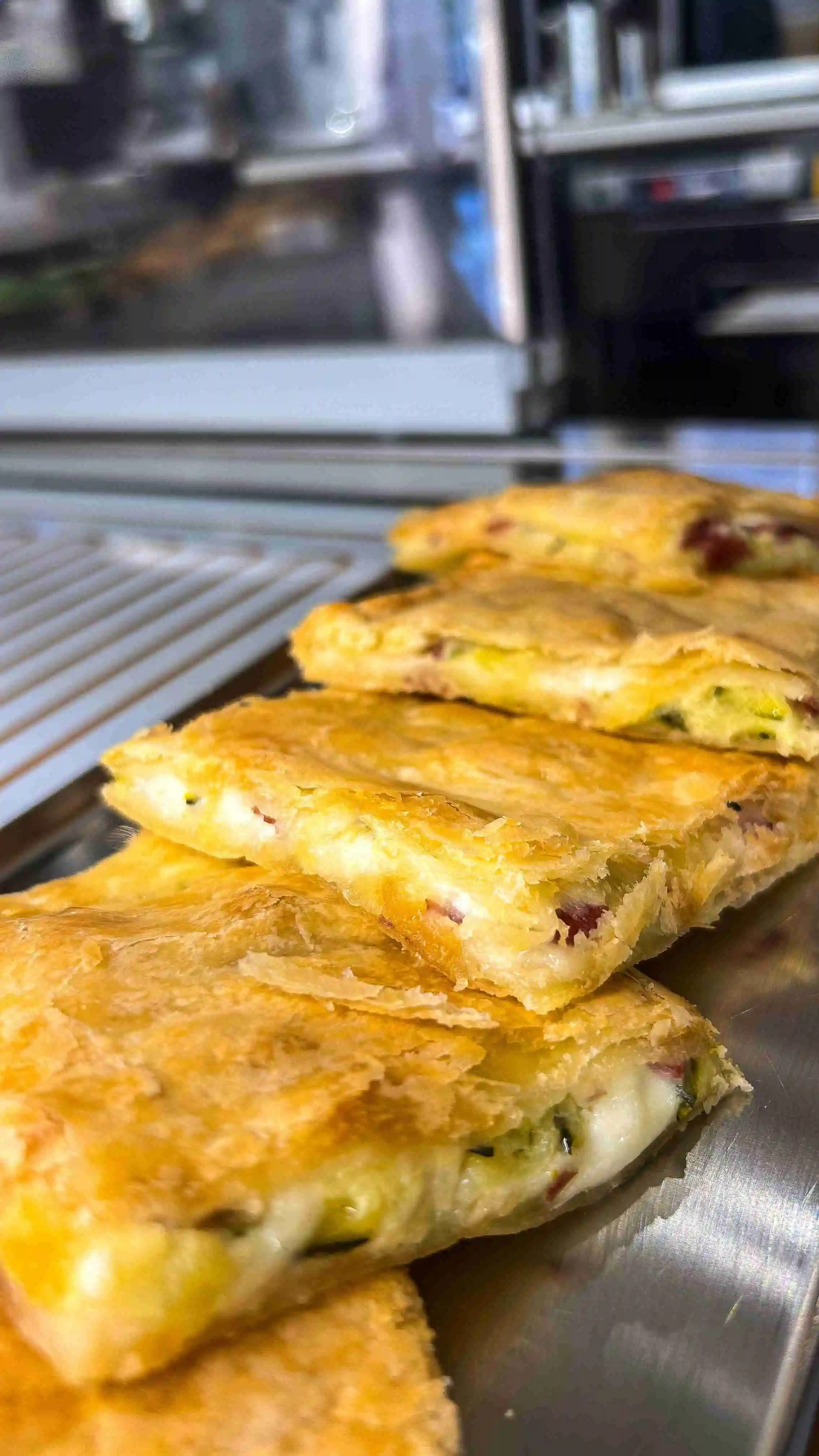 Sfoglie croccanti e saporite per aperitivo